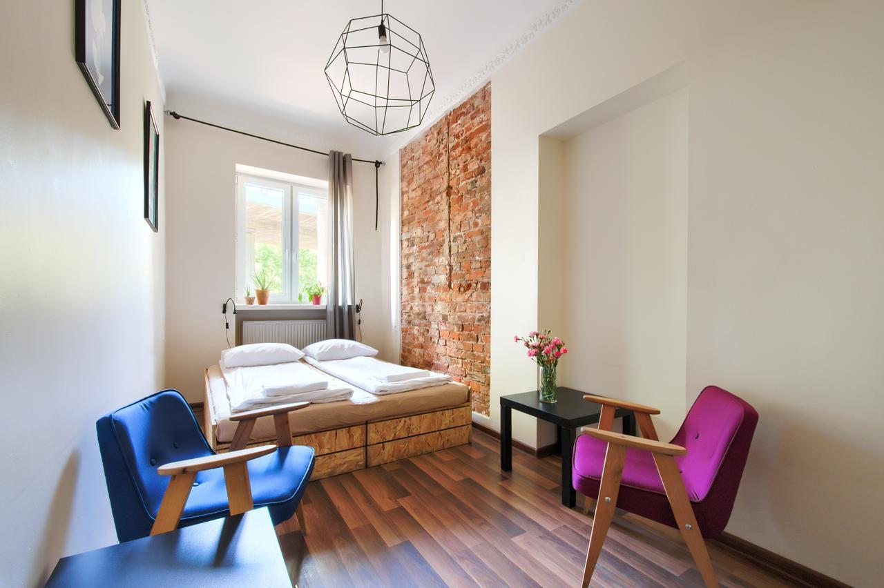 Lull Hostel Warszawa Eksteriør billede
