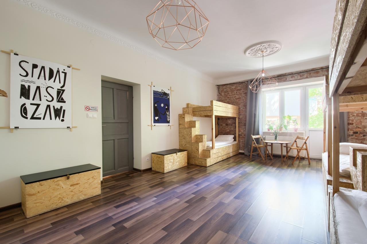 Lull Hostel Warszawa Eksteriør billede