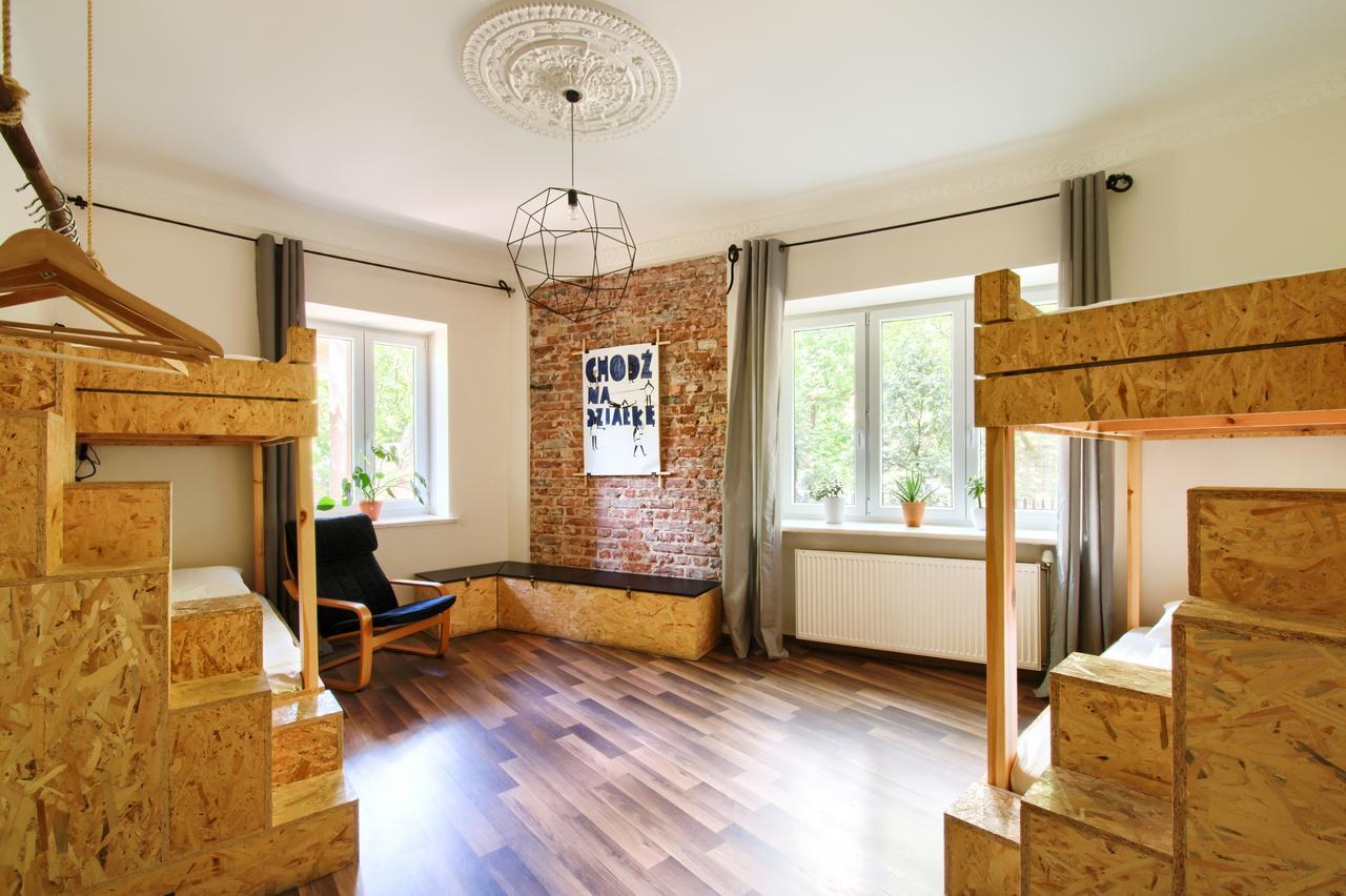 Lull Hostel Warszawa Eksteriør billede