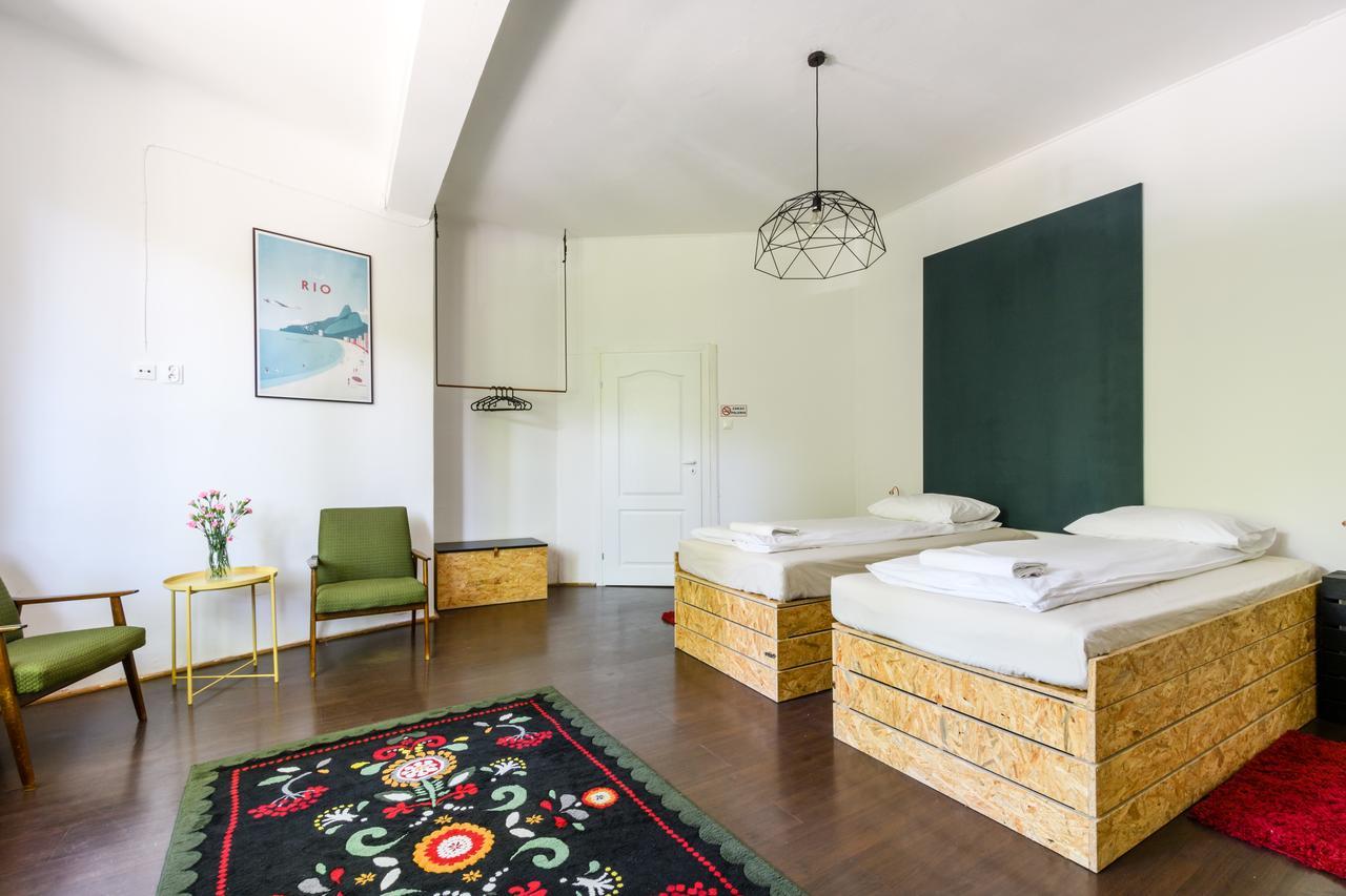 Lull Hostel Warszawa Eksteriør billede