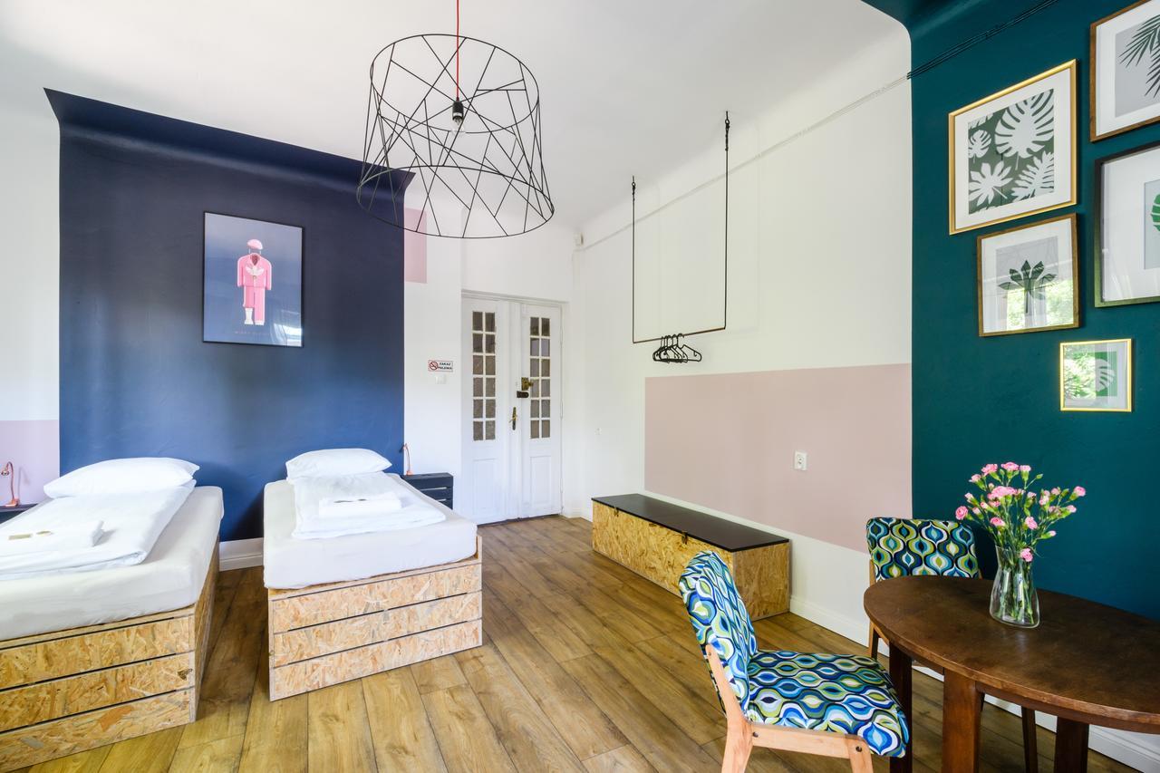 Lull Hostel Warszawa Eksteriør billede