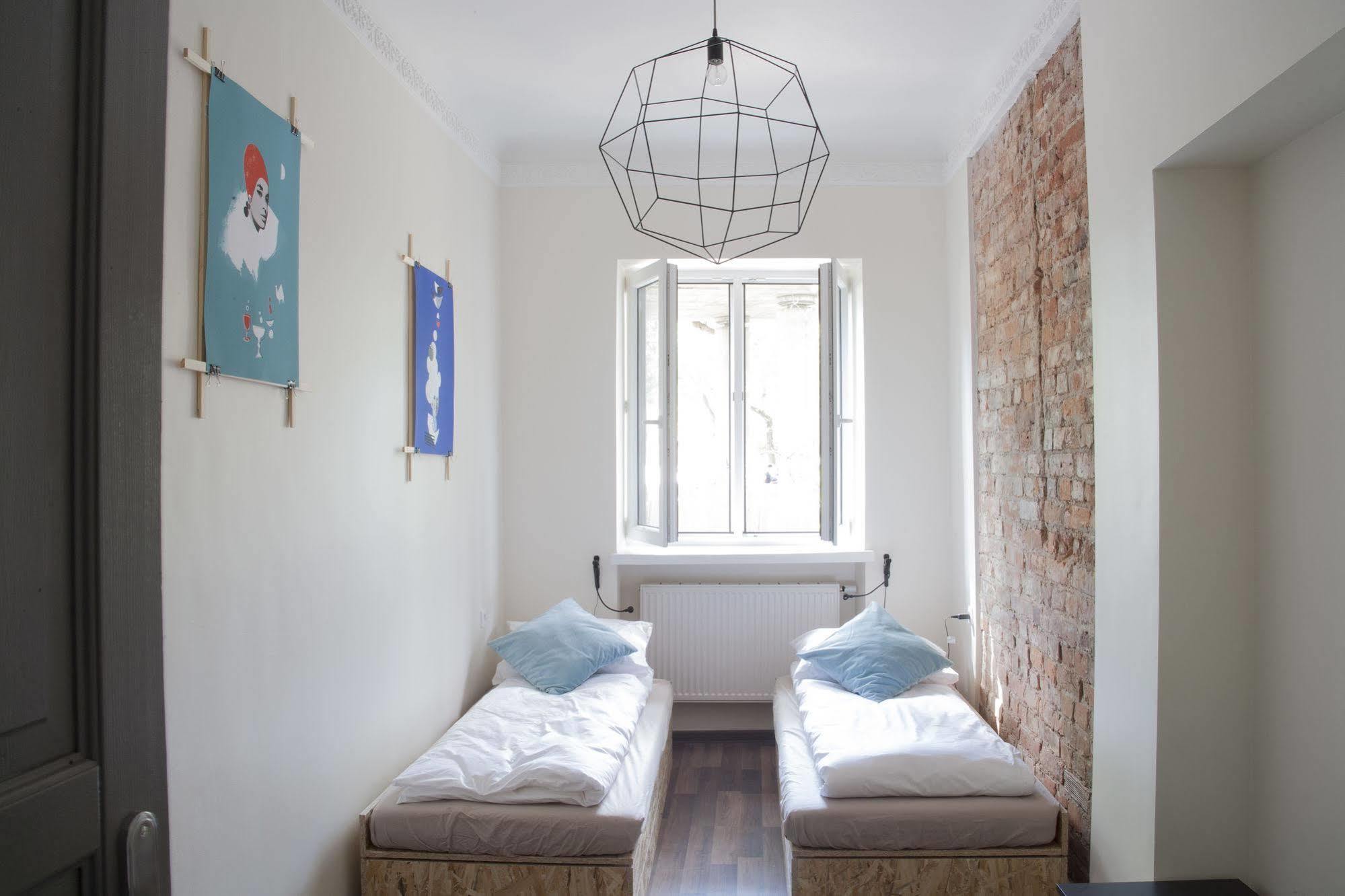Lull Hostel Warszawa Eksteriør billede
